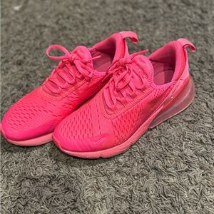 Nike 270 hot pink